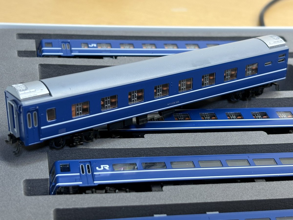 俳優リーレンチェンmodel置物 俳優リーレンチェンmodel置物 俳優リーレンチェンmodel置物