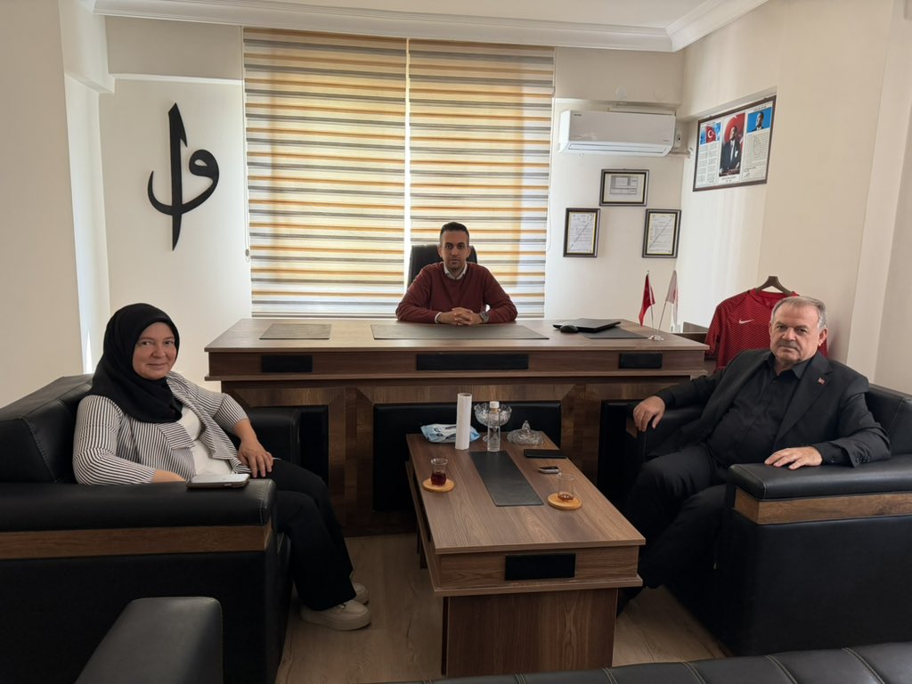 Kurumumuz ziyaretleriyle bizleri mutlu eden Memur - Sen Hatay İL Başkanı Sn. İsmail Bayraktar ‘ a teşekkür ederiz.Çalışmalarında başarılar dileriz. 
<a href="/smailBayrakdar9/">İsmail Bayrakdar</a>