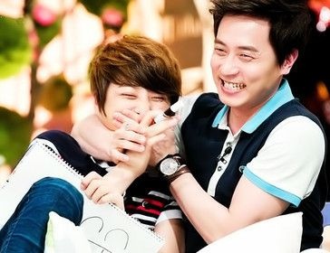 앤디: 술취한 혜성 형가 페트병을 만지작거리며 "너…엄청 처진 어깨구나…"라고 말하더라