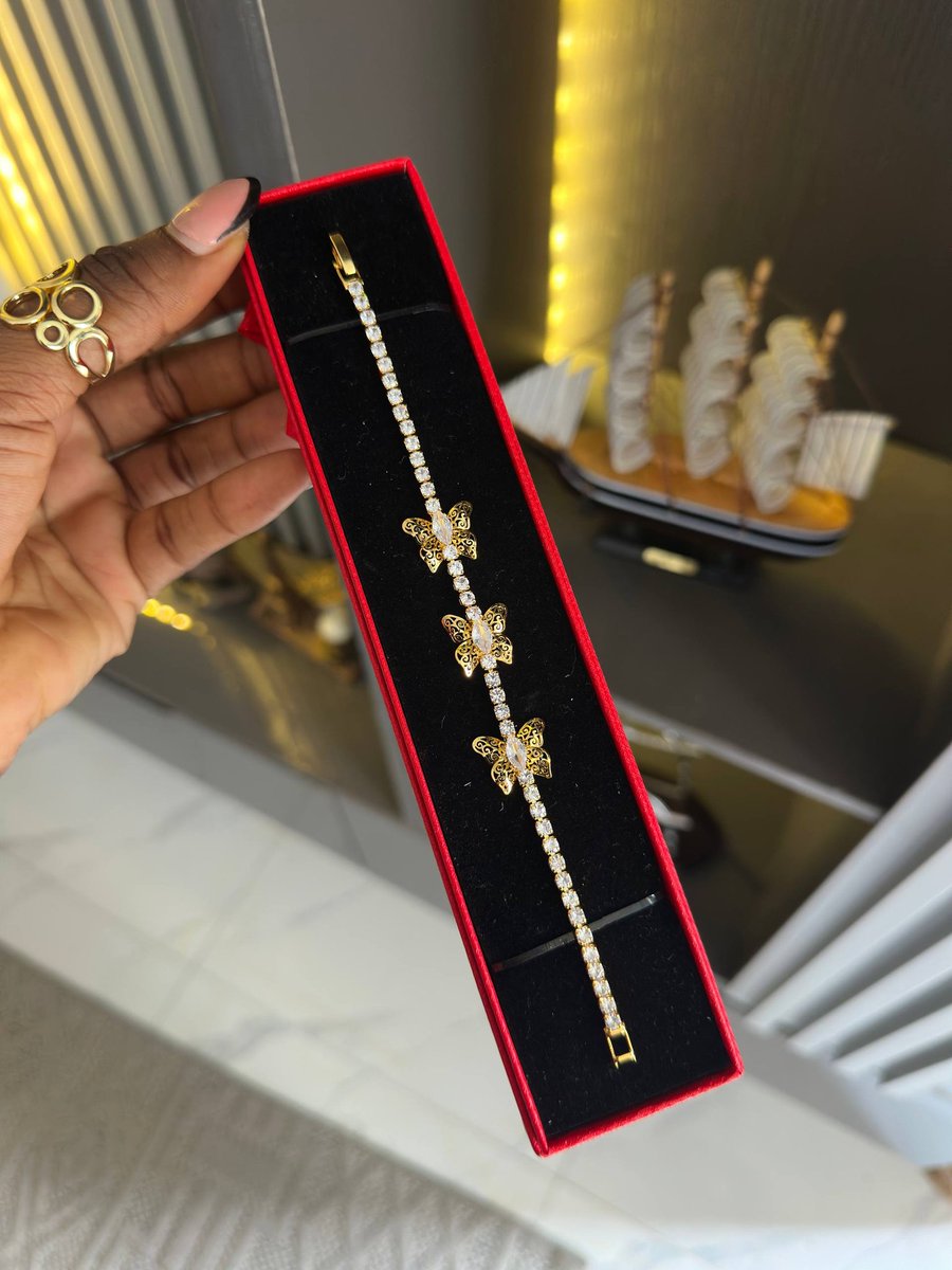 AccesoryGems's tweet image. Price:#4500 each
Send a dm to order 
Location:Lagos
Nationwide delivery 
Pls repost
