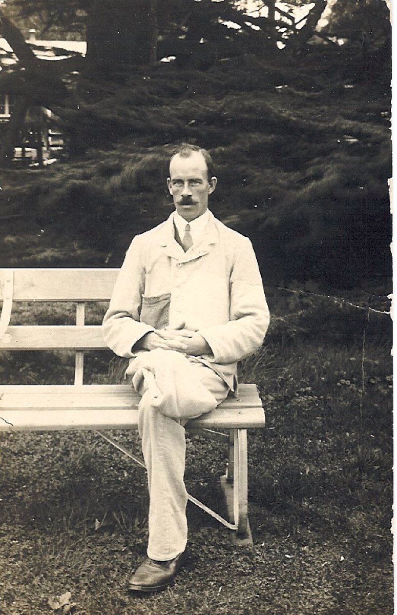 <a href="/EvacTony/">Tony</a> <a href="/DavidLammy/">David Lammy</a> My Grandad ⬇️ Lost his leg in France, WW1. He was a proud man but will be turning in his grave today. R.I.P. 🙏🙏