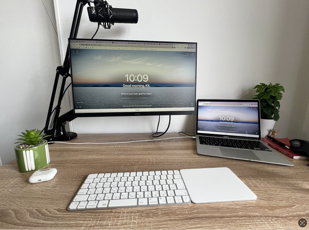 morio_routine's tweet image. 11/6(木) 朝のセルフバトル / 敗北
--------------
6:00 アラームガン無視
8:30 起床
9:00-9:50 勉強(まちーんらーにんぐ)
10:00- 始業
10:30-「ガチ勉強ラジオ」収録
--------------
MBA同級生と26時くらいまで飲んでて6時起床は敗北。だがしかし後悔なし！！楽しかった！こっからやってこー！