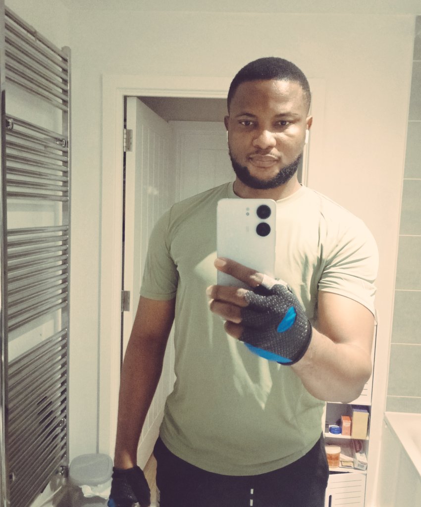 IAmBennyC's tweet photo. No off days!!! https://t.co/6lgMudUMTi