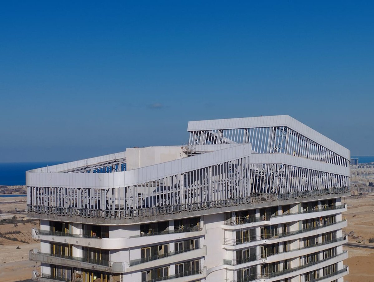 momen1ali's tweet image. Professionalism is built through discipline, precision, and consistency. Proud of our Alamein Downtown Towers team for their dedication to excellence. 👷‍♂️🏗️

#AlameinDowntownTowers #CSCEC #Quality #Teamwork #Commitment #Excellence #Engineering #Discipline #Leadership