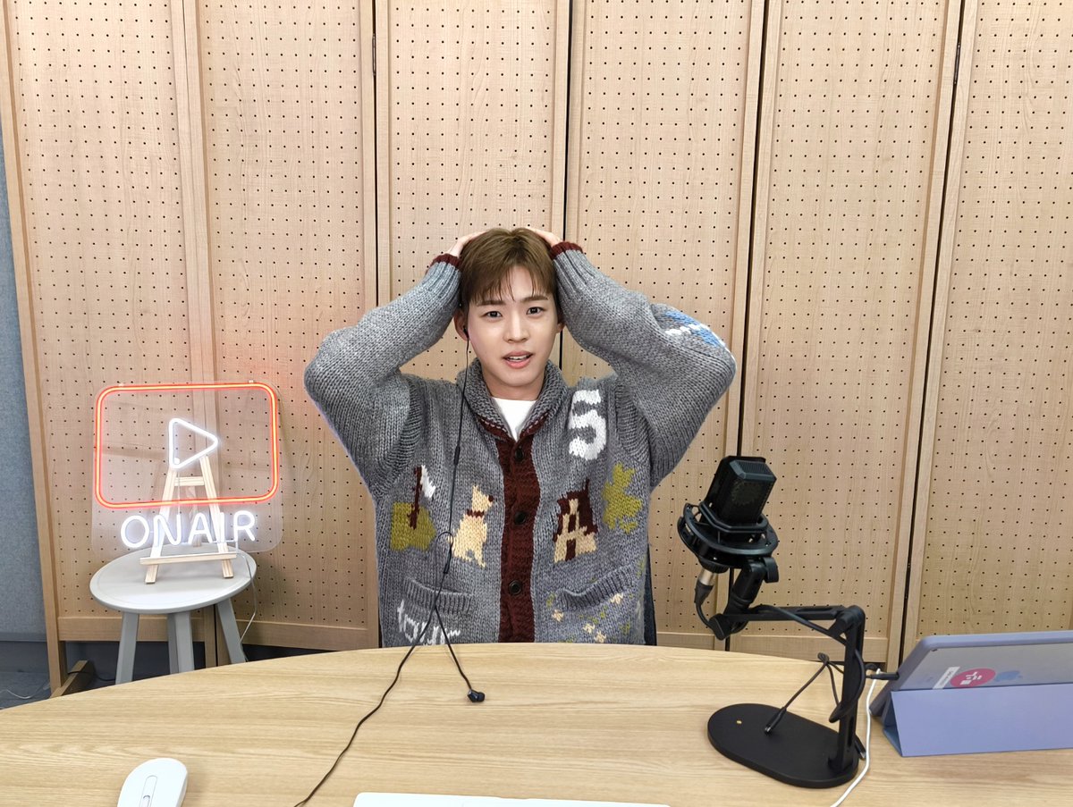 김효진짜맛있다 성세천하 2차전!
youtube.com/watch?v=_p2pVF…
#HYOJIN #효진 #ONF #성세천하