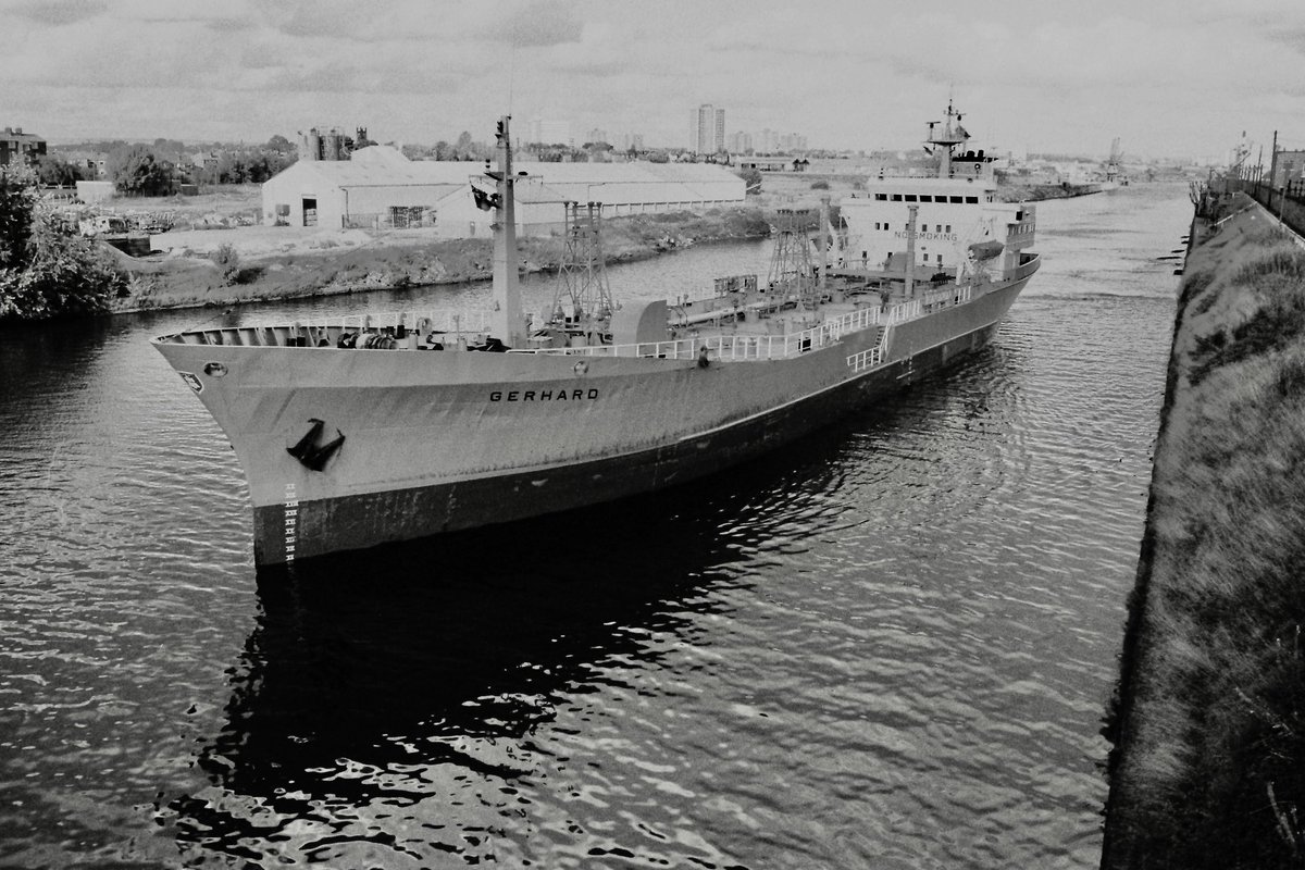Bernard on the Manchester Ship Canal at Barton, 1983/84. Photo Philip Royle