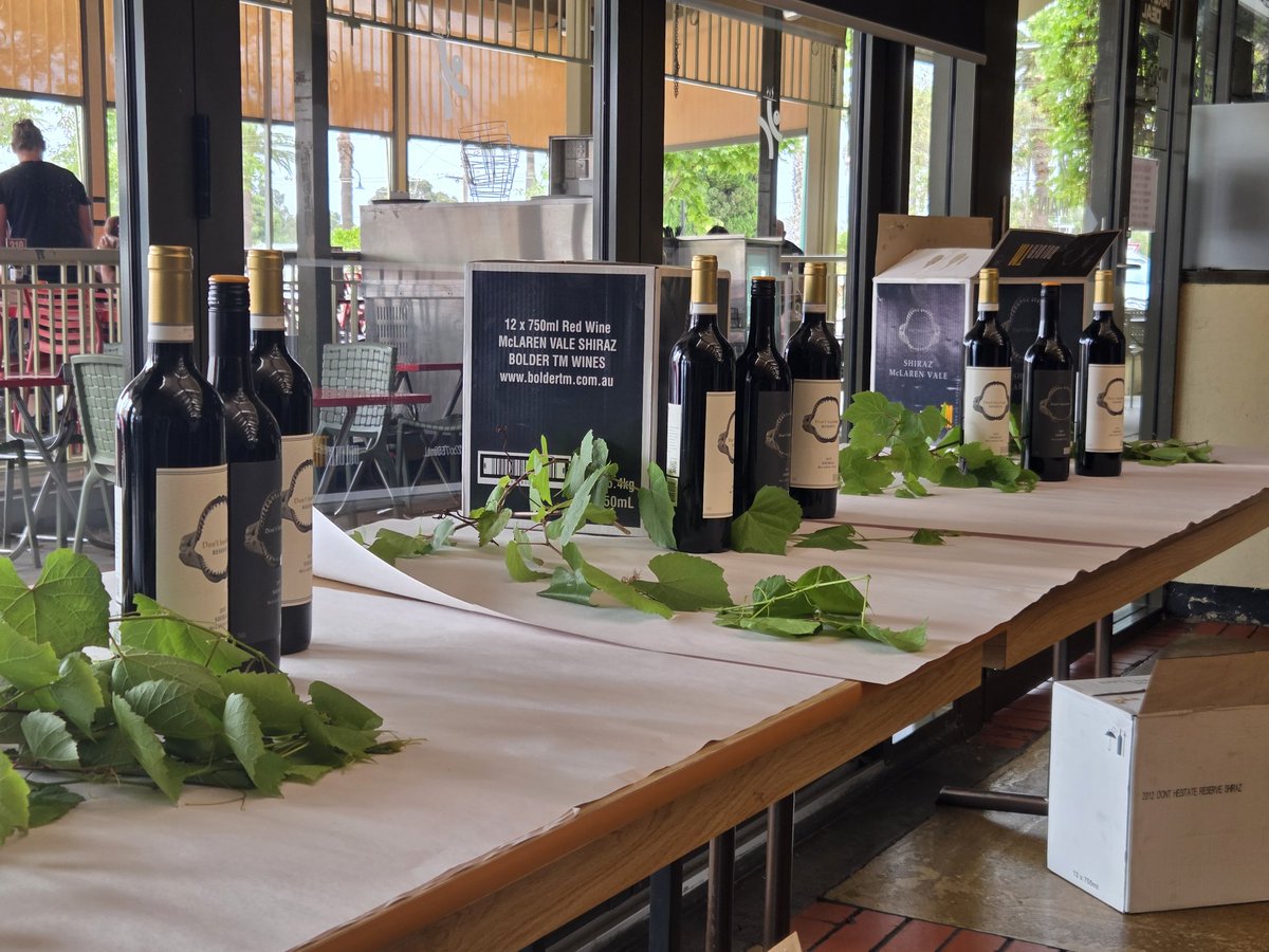 Ten years. We miss Tony Mangan every day. In Mildura this afternoon celebrating an amazing person, family and Tiger. #gotiges 🐯