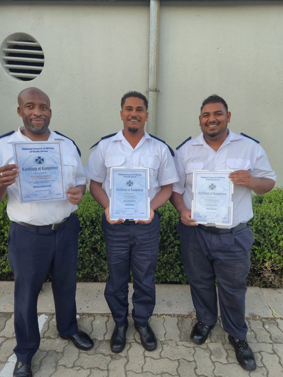 At the recent SPCA National AGM, some of our #JSPCA team were recognised for their incredible commitment and hard work. We’re proud to celebrate a newly qualified Inspector, a newly qualified Field Officer, and our Snr. Inspector who completed a refresher course.
Well done to all