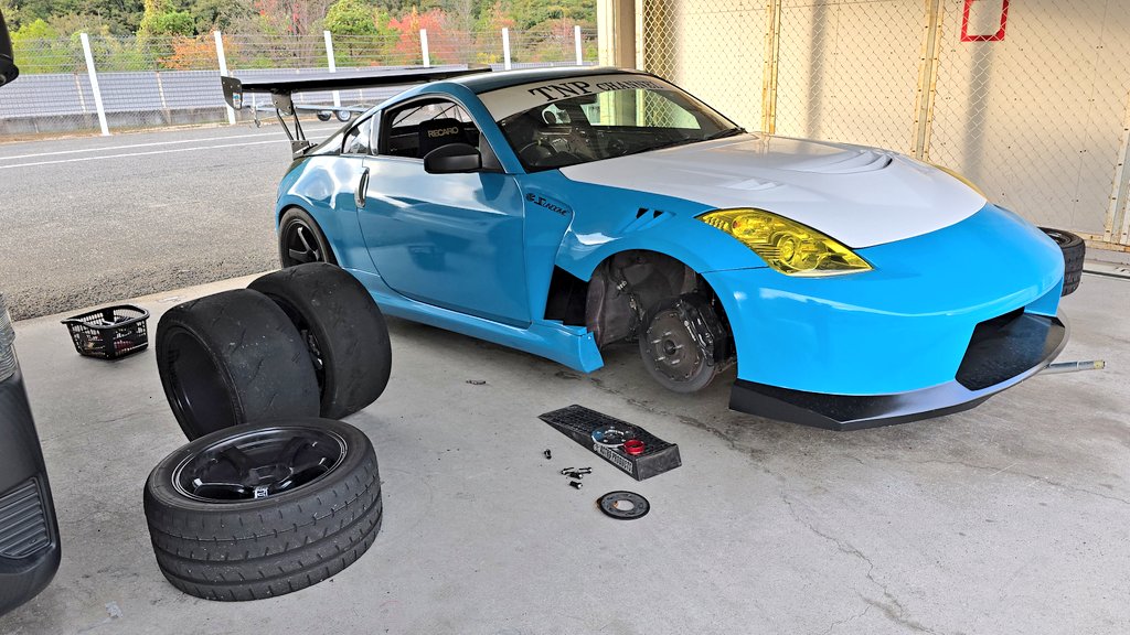 シバタイヤR50のT8中古！ ウォーマー無しでコースインしてすぐにABS