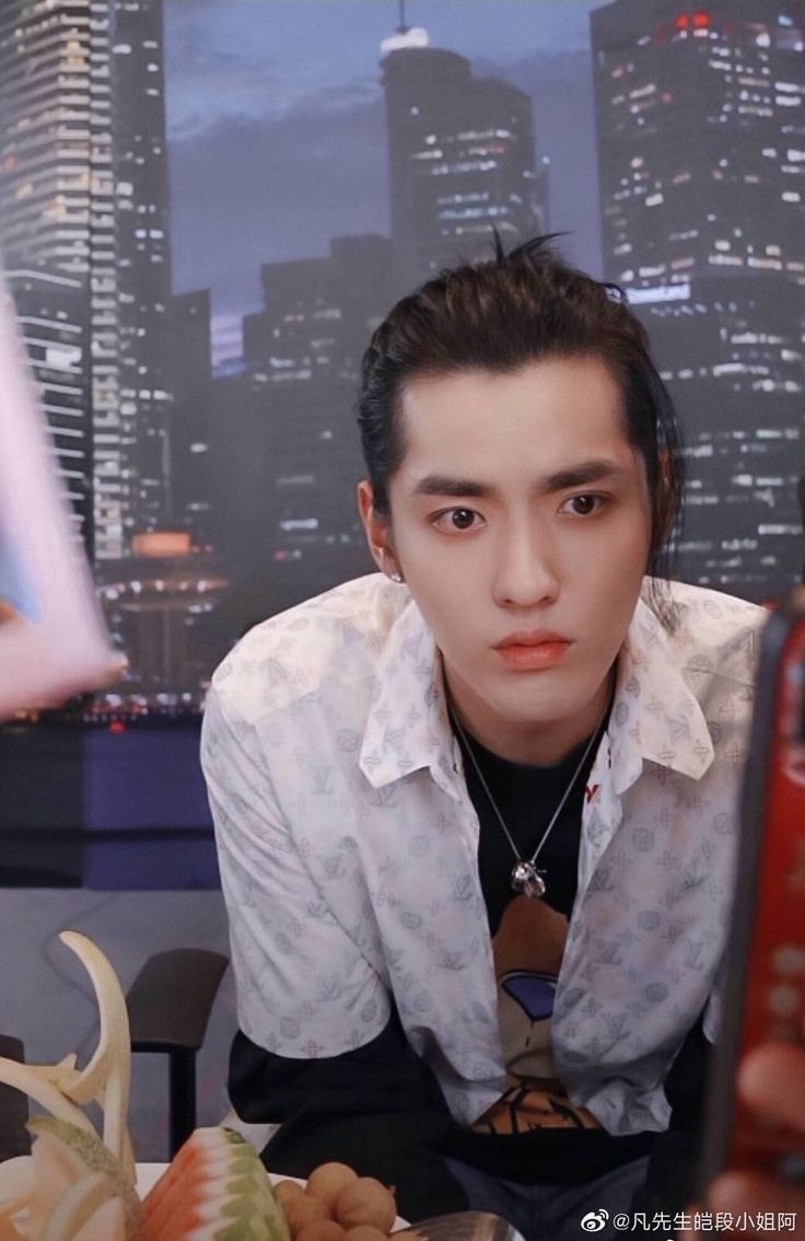 تولدت مبارک قوی ترین و مهربون ترینم 
عاشقتیم و زود برگرد
#Happy1106Day
#Happy35KrisWu