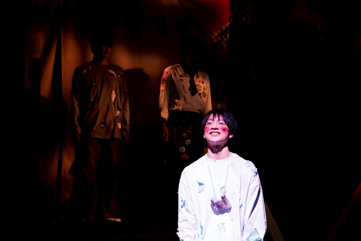 「君に似合う花言葉」開幕、今江大地「想いが衝突をしたり、重なったりする物語」（舞台写真 / コメントあり）
natalie.mu/stage/news/647…