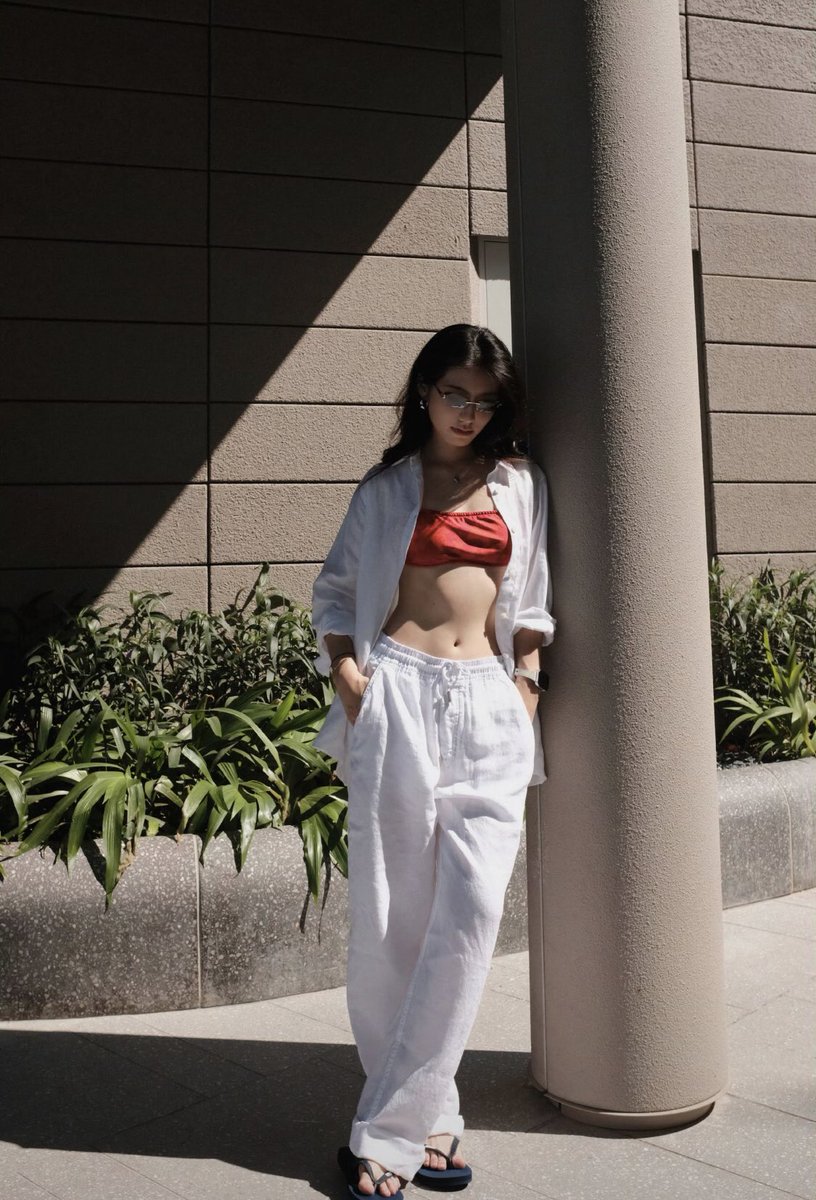 没人会在意一个陌生人的奇怪穿搭🥰🥰
#新加坡