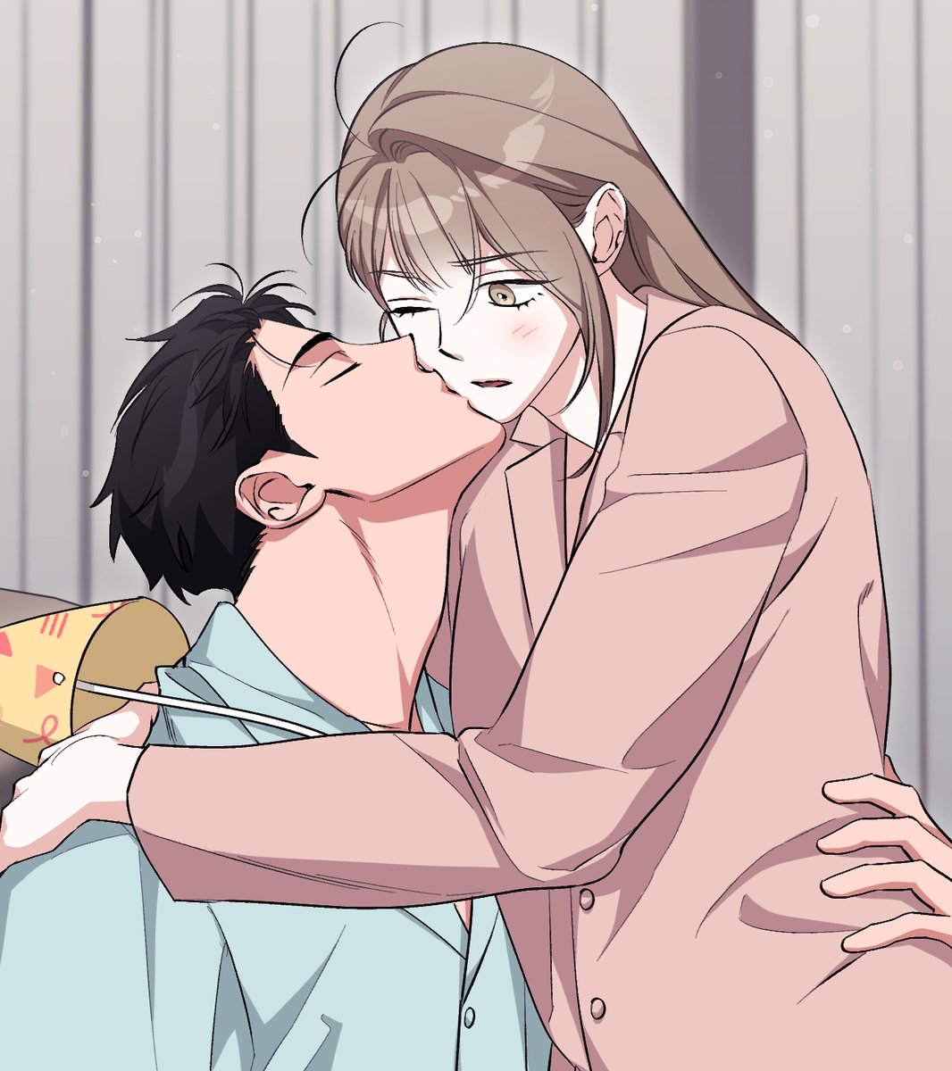 "유신아, 생일 축하해~!"
"설아야. 나, 우유 먹으면… 긴장이 풀릴 것 같은데."

생일 축하해, 유신아🥰

🍓🍼&lt;음란한 딸기우유&gt; 38화 업로드💘

➡ 웹툰 보러 가기
📌ridibooks.com/books/49460001…