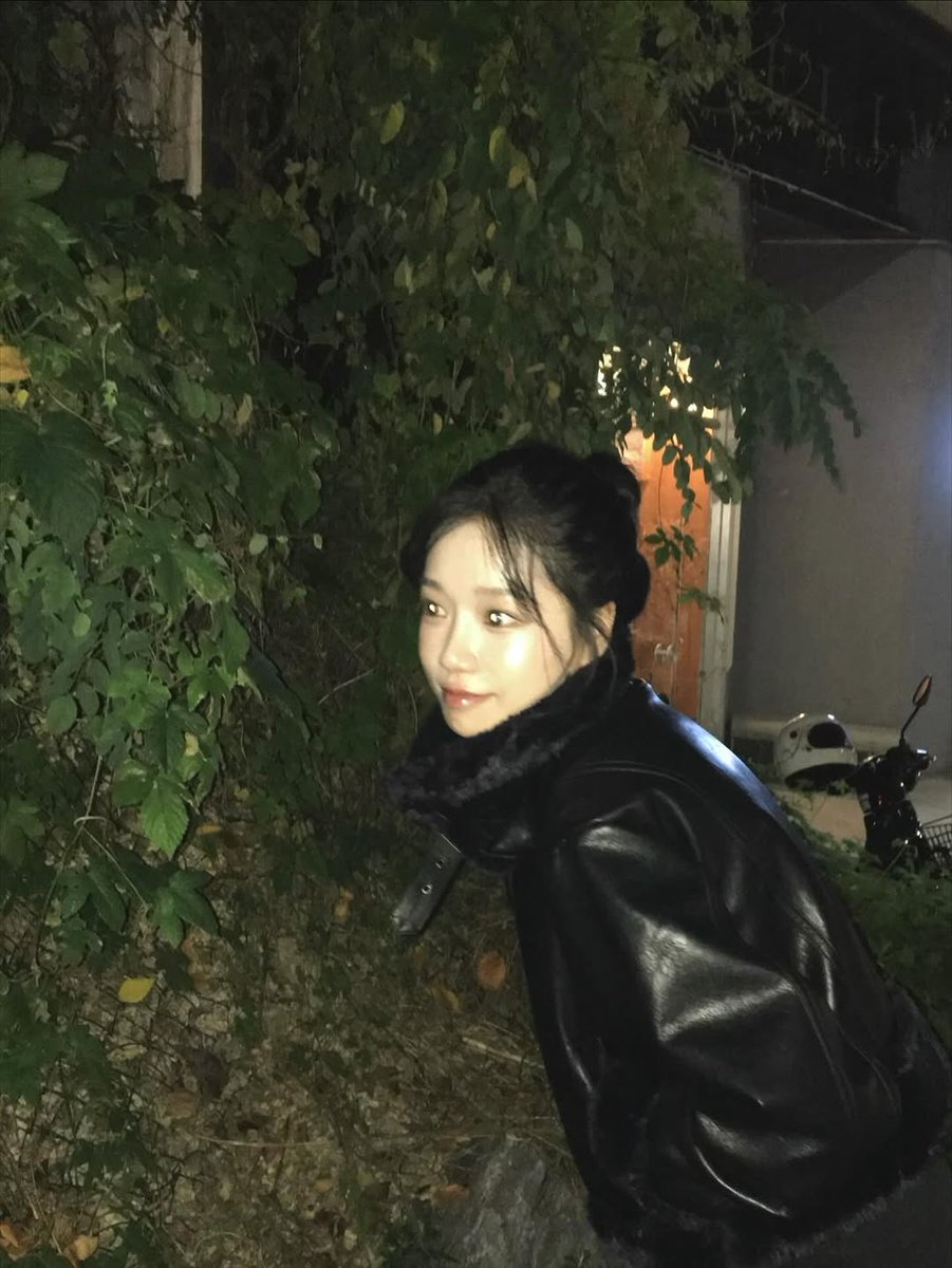 glasss_1022's tweet photo. 251106 #조유리 인스타

#조유리 #JOYURI #チョユリ https://t.co/aDhJOYbelD