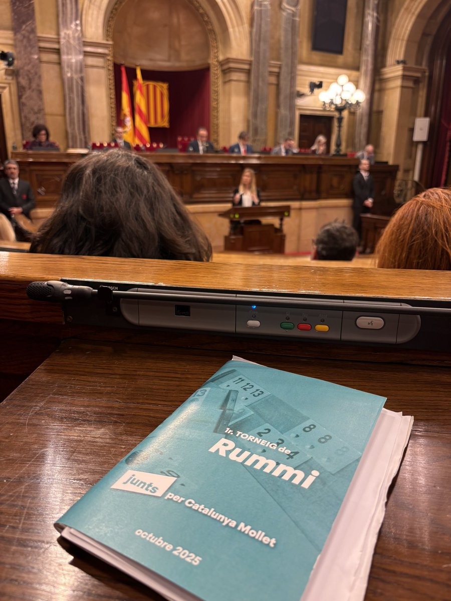 francescd's tweet image. Avui molt ben acompanyat a l’escó!