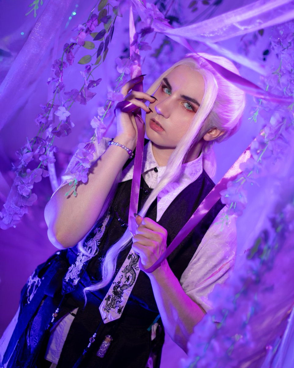 🎵 “Wave your hands, let the rhythm take over!” 🎵

📷 &amp; 🖌: <a href="/kiiska_jul/">Jul 💞</a> 

My birthday is coming up once again! I can’t believe how the time has just flown by~ ✨

The photoshoot for my birthday was amazing, everyone helped build this beautiful scene, and it turned out so well!💜