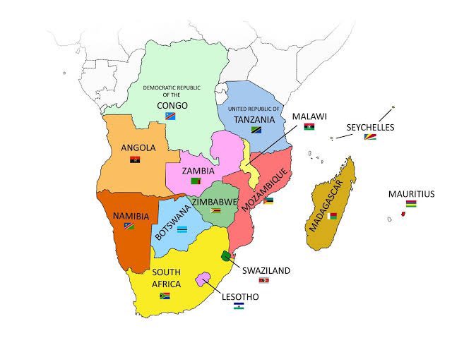 𝗦𝗼𝘂𝘁𝗵 𝗔𝗳𝗿𝗶𝗰𝗮’𝘀 𝗣𝗿𝗼𝘃𝗶𝗻𝗰𝗶𝗮𝗹 𝗚𝗗𝗣 𝗮𝗴𝗮𝗶𝗻𝘀𝘁 𝘁𝗵𝗲 𝗦𝗼𝘂𝘁𝗵𝗲𝗿𝗻 𝗔𝗳𝗿𝗶𝗰𝗮𝗻 𝗗𝗲𝘃𝗲𝗹𝗼𝗽𝗺𝗲𝗻𝘁 𝗖𝗼𝗺𝗺𝘂𝗻𝗶𝘁𝘆 (𝗦𝗔𝗗𝗖) 𝗰𝗼𝘂𝗻𝘁𝗿𝗶𝗲𝘀’ 𝗚𝗗𝗣. (2024) 

🇿🇦South Africa = $400.3 billion 🔻

🇦🇴Angola = $80.4 billion 🔻
🇹🇿 Tanzania =