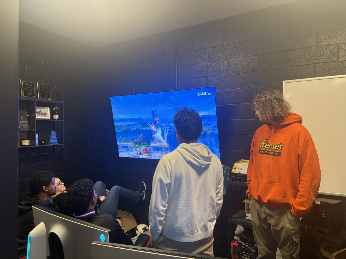 The first Amcat Arcade event was a great success!

Congratulations to our top three Smash Bros players on winning Amazon gift cards 🎉 

#GoAMCATS