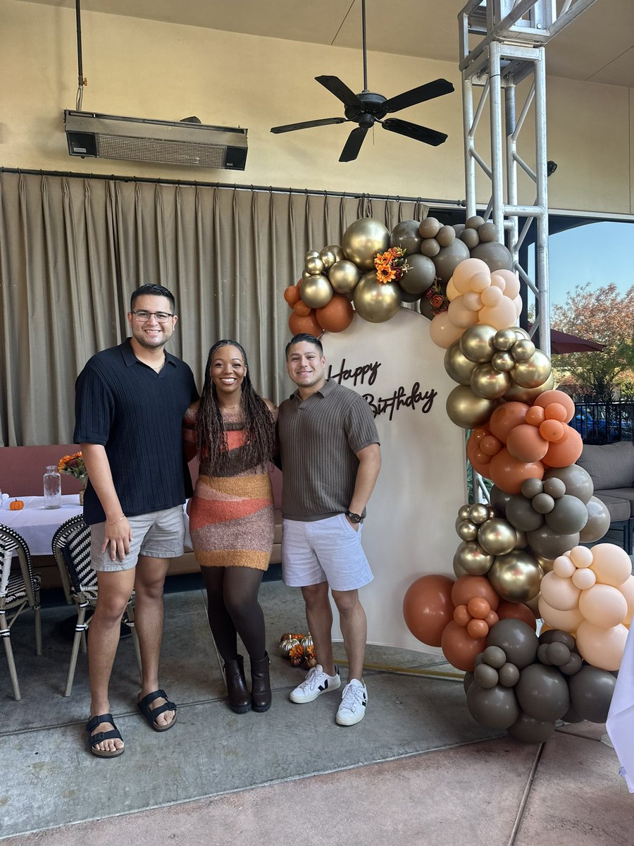 Felipehv1997's tweet photo. October was full of celebrating amazing friends and being god parents to both our nieces! ✨ https://t.co/lzgxFahX9M