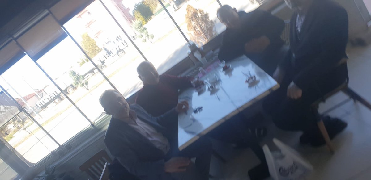 İlçe Vaizleri İsa Türk ve Yasin Bilkil, Mevlidi Nebi Haftası münasebetiyle Efem Lokum işletmecisi Mevlüt Efem ve Hacıbey Pastanesi işletmecisi Necati İnce'yi işyerlerinde ziyaret ederek hasbihalde bulundular.