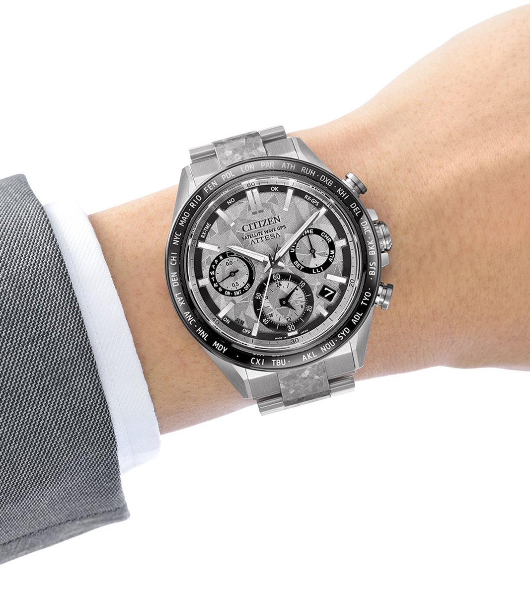 『アテッサ』の「ACT Line」から、「Platinum Shine Collection」が登場。