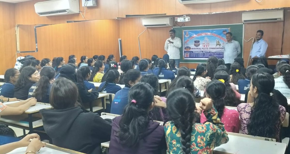 she_teams's tweet photo. Conducted #Awareness programme at #AKASH INSTITUTE #HANAMAKONDA. In which 100 Members of Students were participated. We explained the following topics what is #sheteam, how it Works,how it is useful for them,woman trafficking, Nature of harassment #TSafeApp,Child helplineNo1098.. https://t.co/nfoT4hhlAH