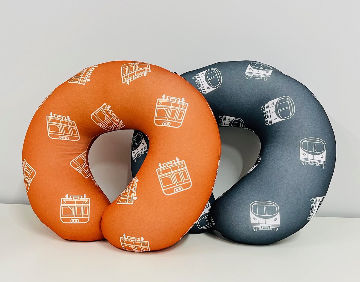 いーろく 新幹線デザイン クッション 約30cm いーろく 新幹線デザイン