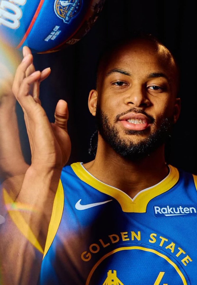 TheHoopCentral's tweet image. Moses Moody tonight:

28 Points
4 Blocks
3 Rebounds 
3 Assists 
2 Steals
9/15 FGM
6/11 3PM
4/4 FTM
38 Minutes