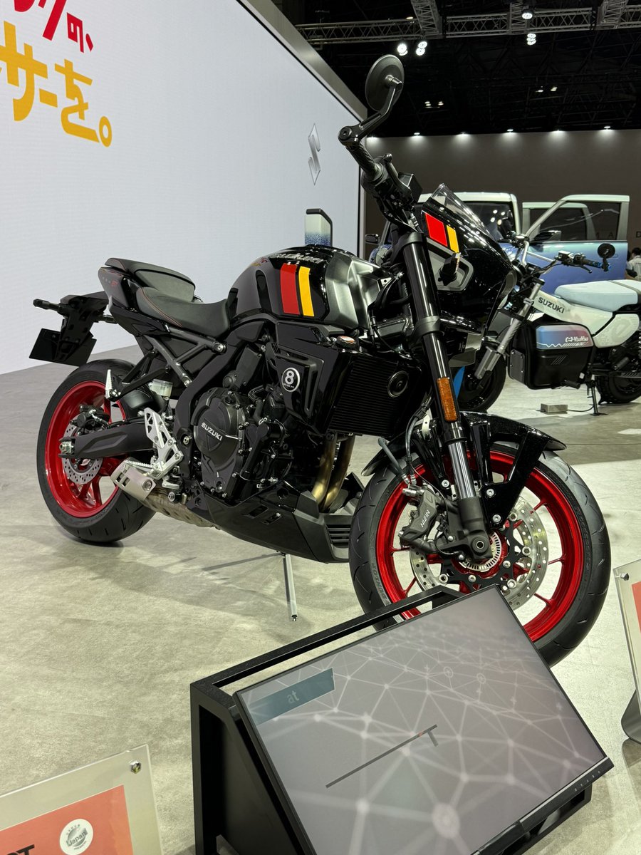 見たぜ！GSX-8TT ビキニカウルいいね！ 間違いない2気筒エンジン