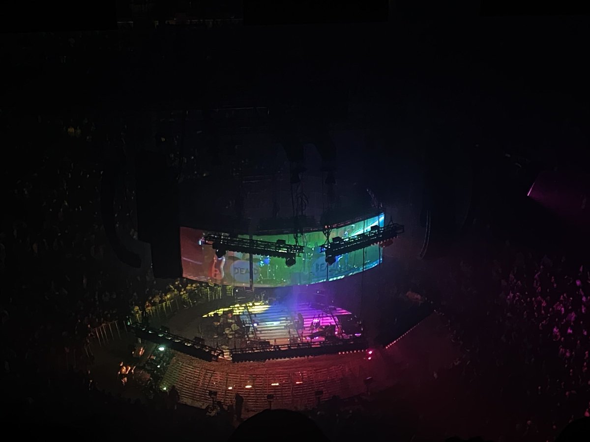 cloudynghts's tweet image. tame impala !!