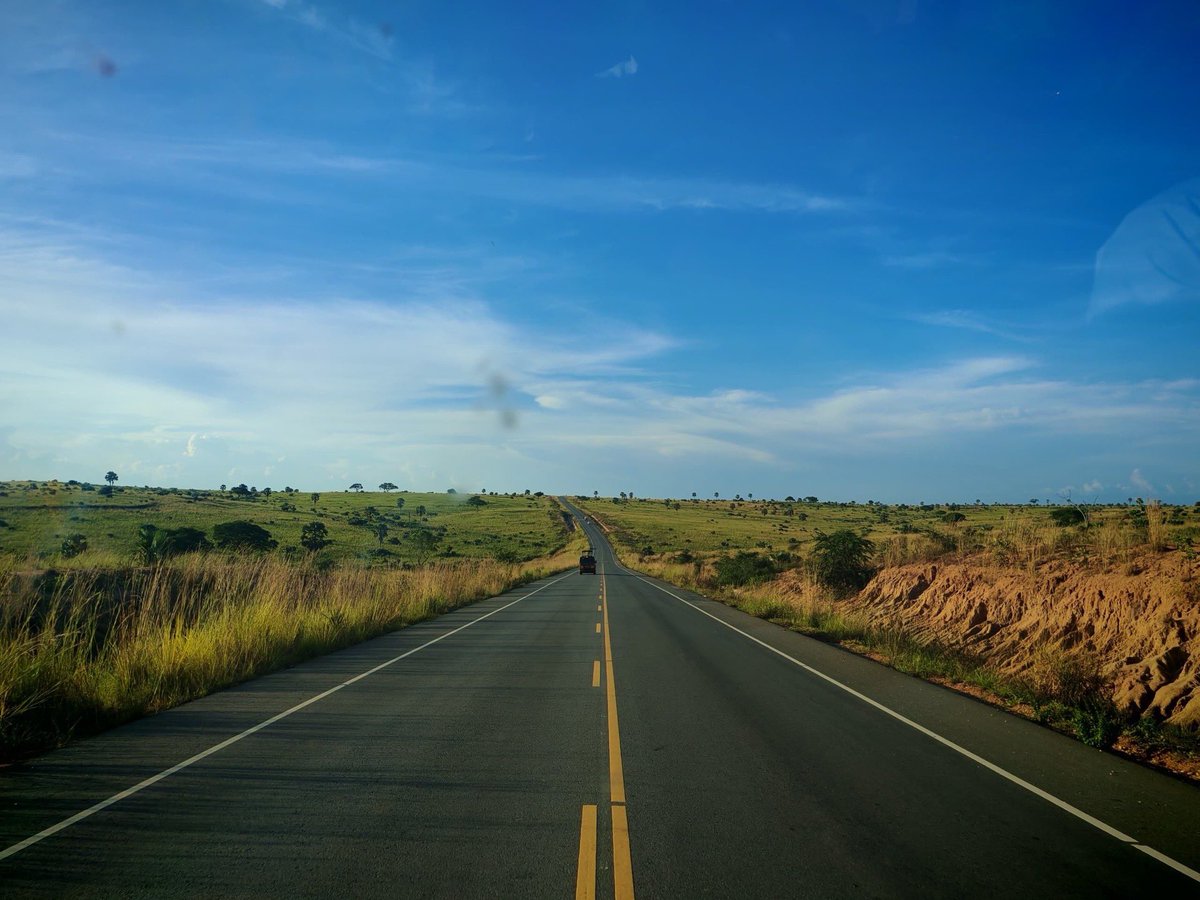 Similar but taken from different angles. Uganda 🇺🇬 is truly beautiful 📸

#ExploreUganda