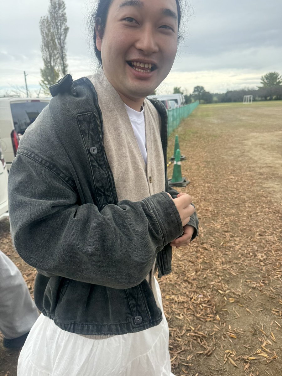 hzkzkzh's tweet photo. 今日有吉の壁で先輩方がWおめでとうっていっぱい言ってくださって嬉しかった(;_;)💖
私半袖界隈なので（？）寒がっていたらかやさんがこれ着る？って上着貸そうとしてくれて
うわーん😭などと言っていたその時、イワクラさんが何も言わずに
かけてくれた😭イケメン多すぎ😭😭大好き有吉の壁😭😭😭😭😭 https://t.co/GM6ttHd1bI