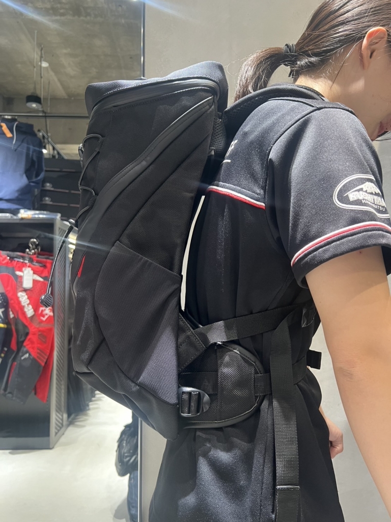 クシタニ　リヤバック　隼 ウェビックガレージセール | KUSHITANI クシタニ×SUZUKI 隼発売記念