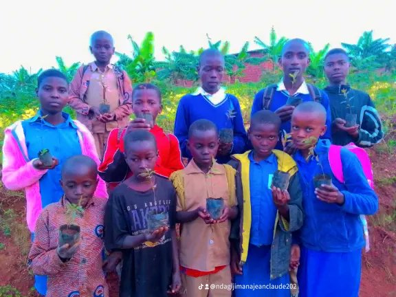 It is truly inspiring to see young students getting involved in protecting the environment and fighting climate change. It shows that they understand how urgent it is to care for our planet and work towards a sustainable future. 
#GreenRisingRwanda🌱🌲🌳🌿 
#ClimateActionNow