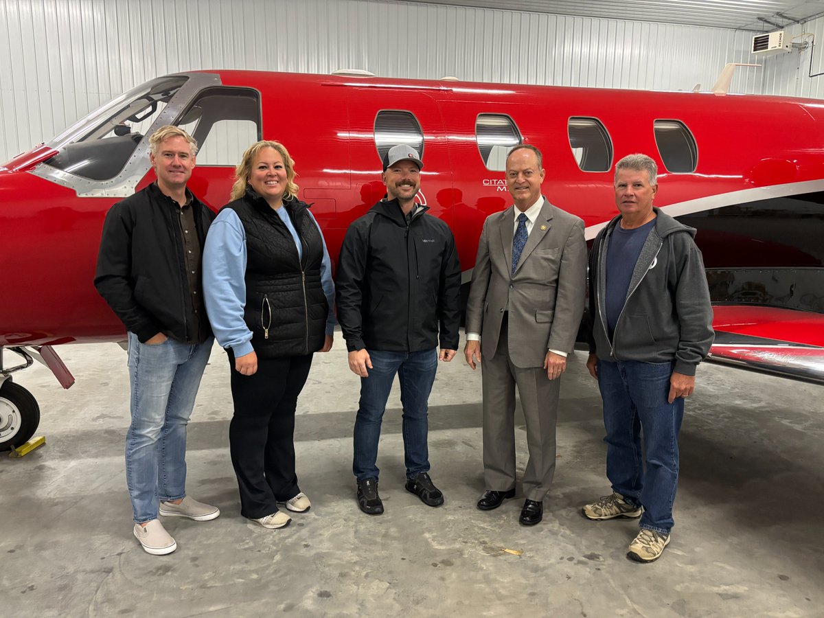 RepMessmer's tweet image. I enjoyed my visit to the Daviess County Airport to learn about their needs and to celebrate the great job they do serving Hoosiers! ✈️