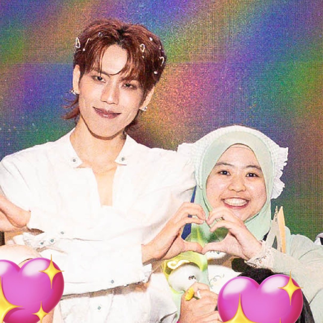 squishnamu's tweet photo. living my best life at 25 😭😭💓💓 https://t.co/s0bhPLg7Ny