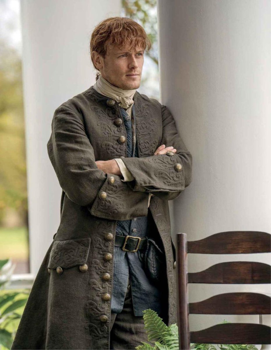 BMarlene_'s tweet image. November 6th
#ButtonDay 

a day dedicated to appreciating buttons, their history, and the hobby of button collecting

I loved the costumes from outlander. Jamie’s outfits were quite buttoned down.