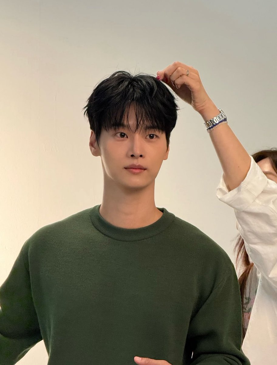enenegao's tweet photo. oh i’m in SHAMBLESSSSS he has the kindest eyes ever oh mannn 😢😢😢😢😢 https://t.co/ireiY7Uyv8