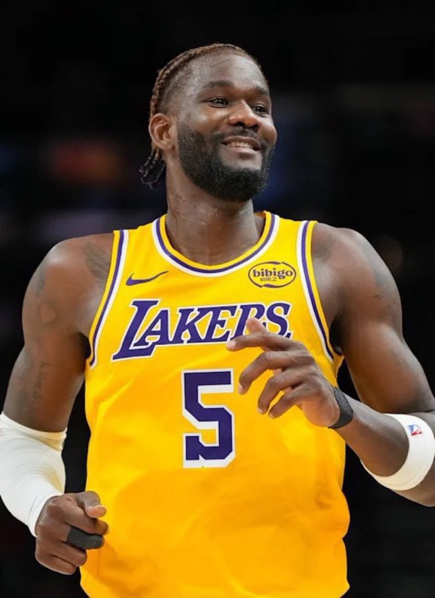 DEANDRE AYTON JUST OUTPLAYED WEMBY ON NATIONAL TV 

WOW 🤯