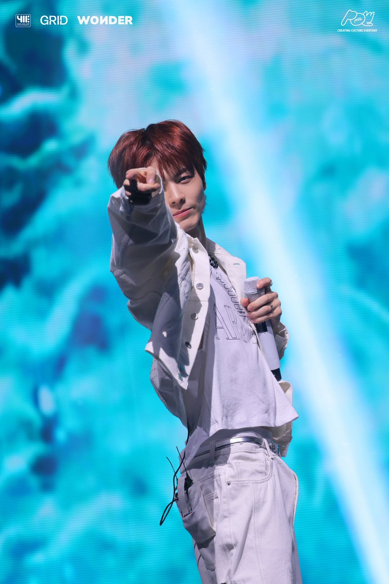 411entertainment tweet media