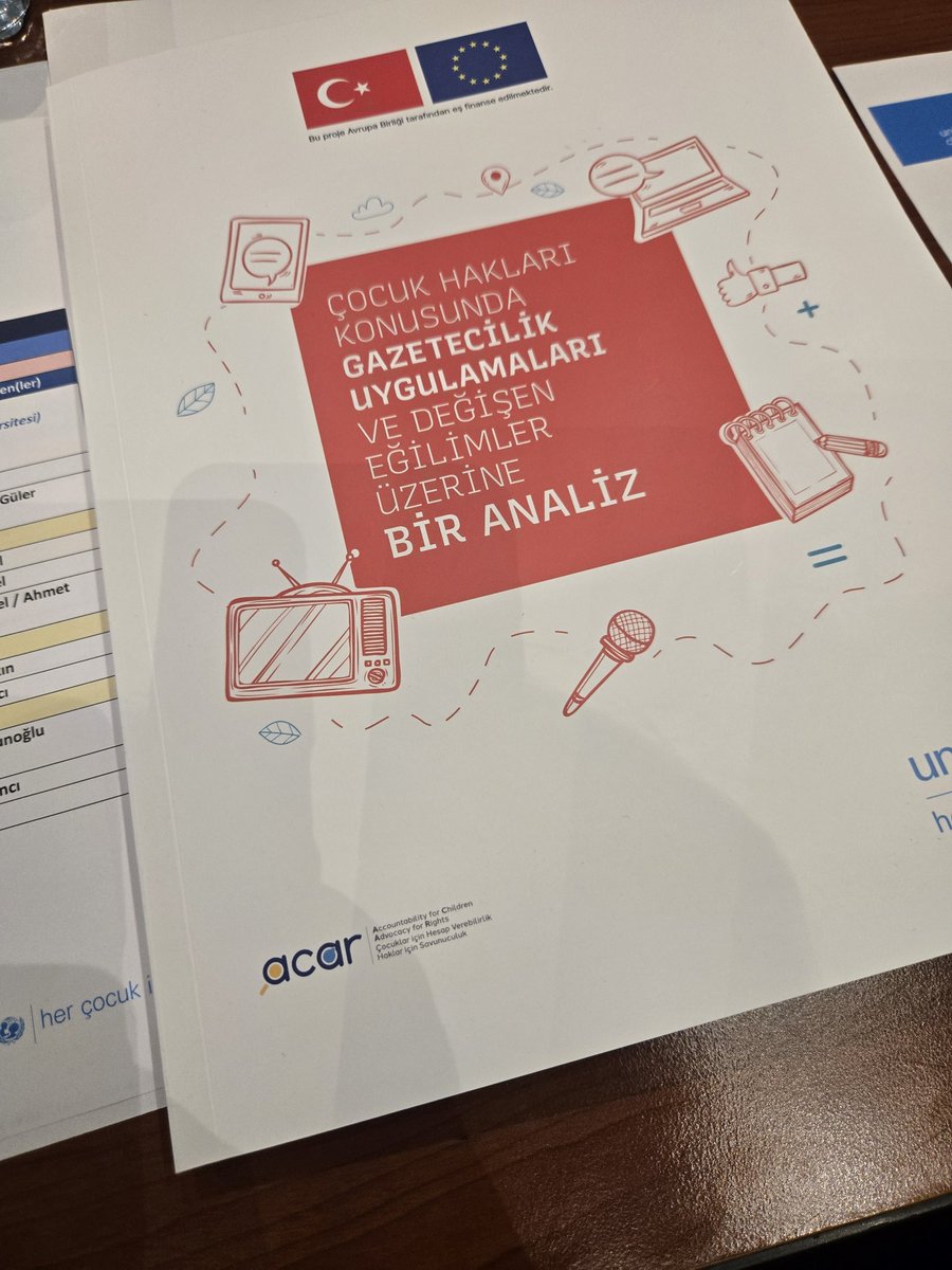 zozann's tweet image. Çocuk Hakları Çalıştayındayız. Öğrenmeye, paylaşmaya , birlikte kafa yormaya... 
@vgckurumsal @UNICEF