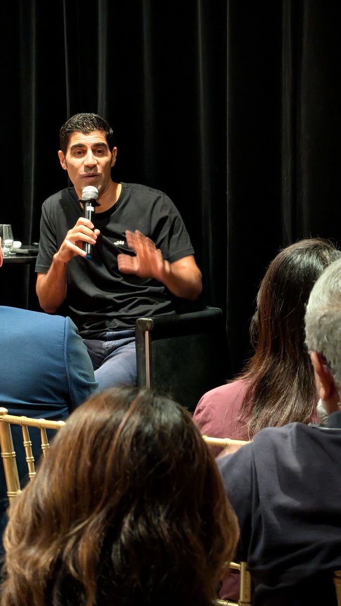 paragkhanna's tweet photo. Fabulous evening at the reincarnated Nanson Club in Singapore discussing everyone's (least?) favorite topic: What's your "Plan B" amidst global volatility?
#MoveTheBook is more relevant than ever, it seems.