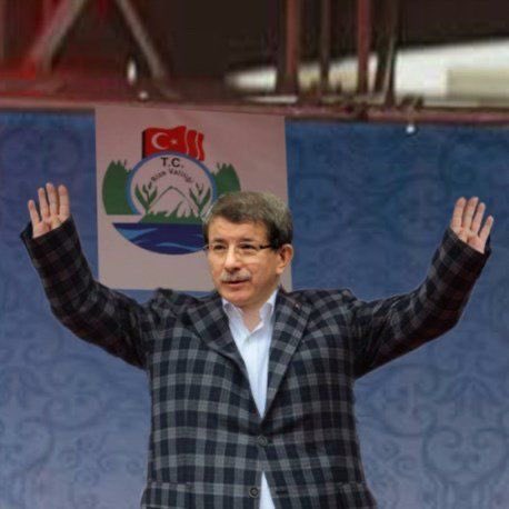 Sığıntı siyasetçiliğin yürüyen abidesi Ahmet DAVUToğlu, bekle. <a href="/zaferpartisi/">Zafer Partisi</a> <a href="/zpgencresmi/">Zafer Partisi Gençlik Kolları</a> <a href="/Ahmet_Davutoglu/">Ahmet Davutoğlu</a> <a href="/GelecekPartiTR/">Gelecek Partisi</a>  Gelecekti ama gelemedi, şimdi AK Parti’ye gitmek istiyor.