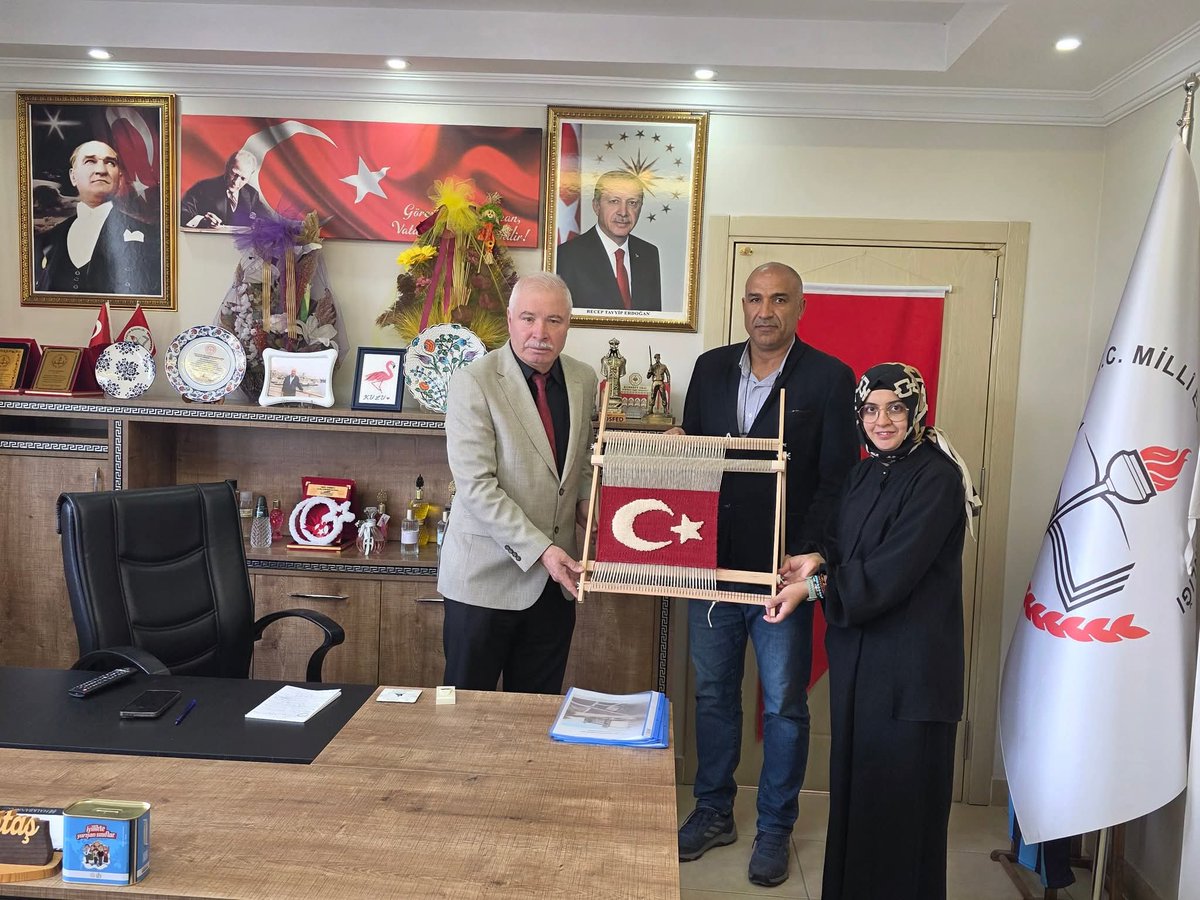 kuluhem's tweet photo. Kulu da bir ilk !
Kulu Halk Eğitimi Merkezinde 3 Boyutlu Kilim Dokuma Kursu açıldı
 @gokhanmurat1 @servetal61 @BakirtasHac @mebhbogm @huseyinkoc2000 @konyamem @kuluilcemem @erkanyakisir https://t.co/LCWvkcl8je