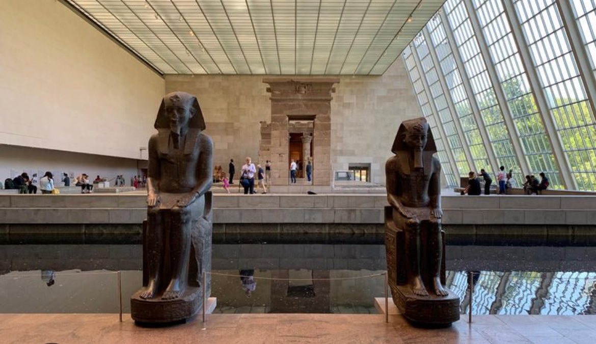 Fer_Cab_Mendi's tweet photo. Poner en valor el mayor templo egipcio fuera de Egipto. Para estudiarlo y preservarlo como se merece. Para que se sepa que está en Madrid. ¿Por que el MET de NYC es uno de los mejores museos del mundo? Entre otras cosas por este templo (más pequeño)🧵👇 https://t.co/JN91elh0IY