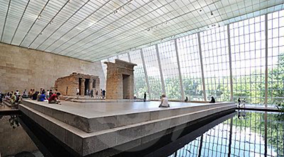 Fer_Cab_Mendi's tweet photo. Poner en valor el mayor templo egipcio fuera de Egipto. Para estudiarlo y preservarlo como se merece. Para que se sepa que está en Madrid. ¿Por que el MET de NYC es uno de los mejores museos del mundo? Entre otras cosas por este templo (más pequeño)🧵👇 https://t.co/JN91elh0IY