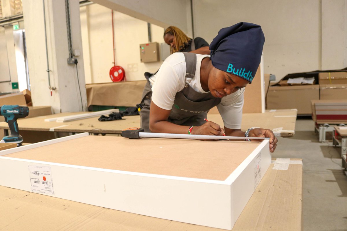 _buildher tweet media