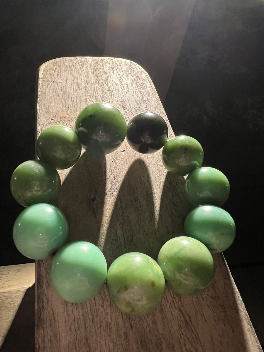 Huy79344809's tweet photo. Mong cơn bão nhẹ nhàng, khó khăn sớm qua, nhà nhà bình an! https://t.co/IlFyS9F5B9