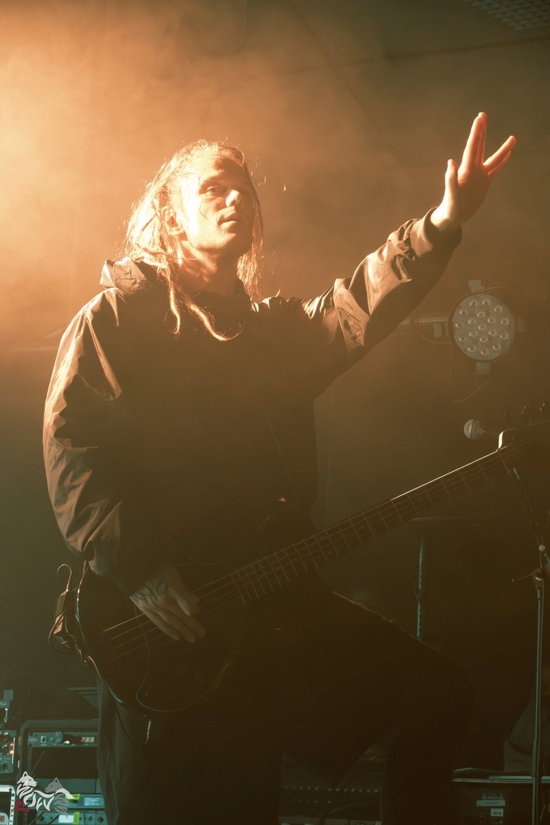 breedmachineoff's tweet image. 📸: Twowolvesprod