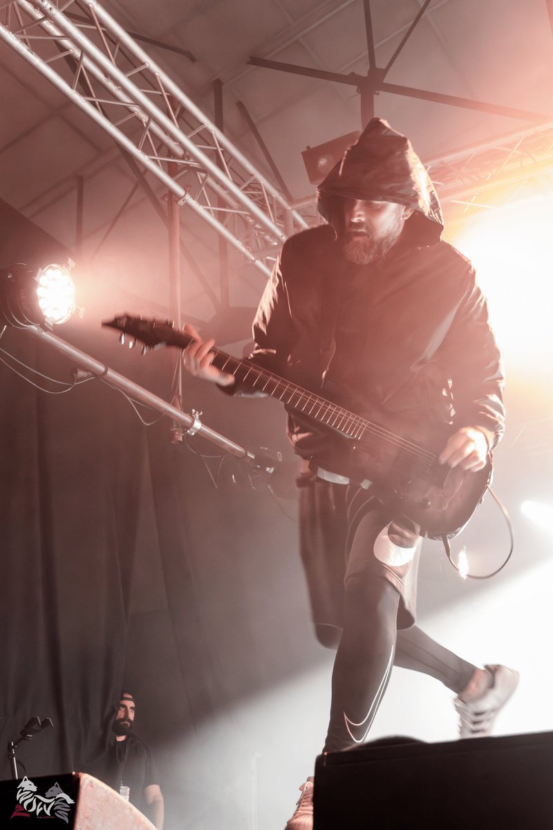 breedmachineoff's tweet image. 📸: Twowolvesprod